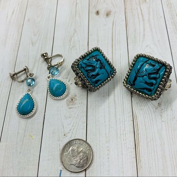 VTG Clip Earrings Bundle - Picture 3 of 3